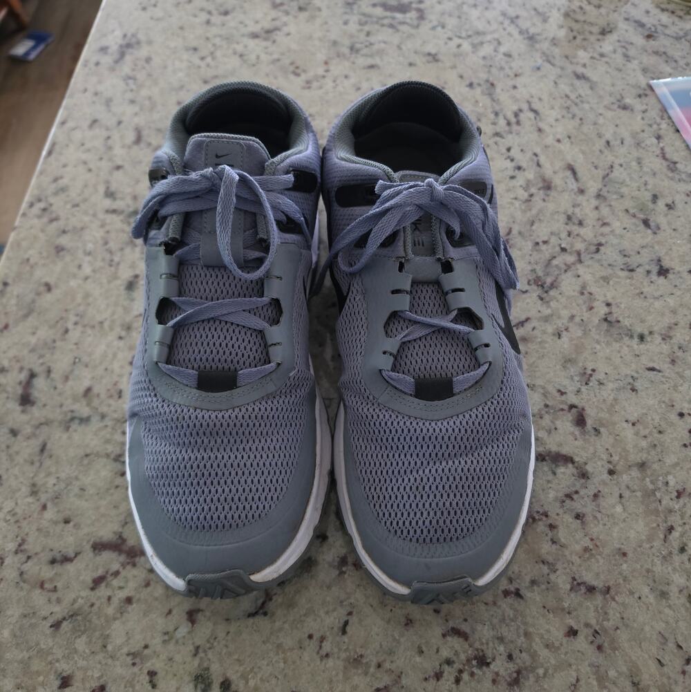 Nike Air Max size 14, gray/black